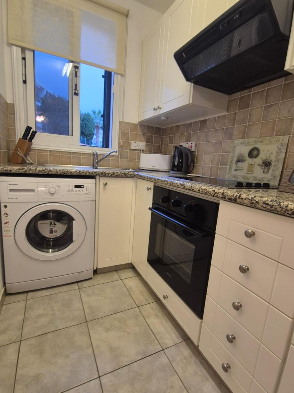 2 Bedroom Townhouse Lower Peyia Paphos Cyprus Eksteriør bilde